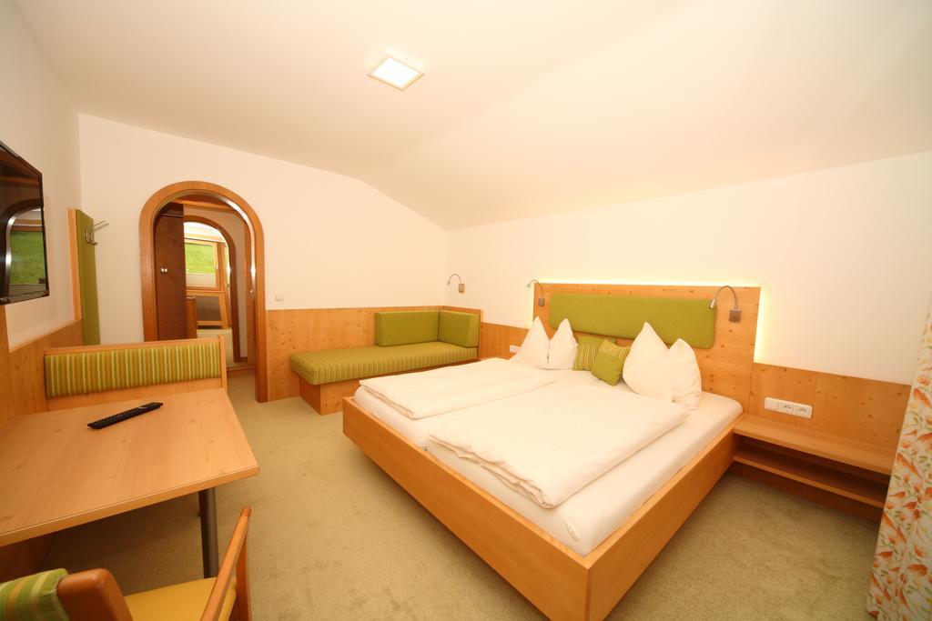 Pension Sonnwendhof Ramsau am Dachstein Exterior photo